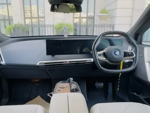 2024 BMW iX - Önizleme 6