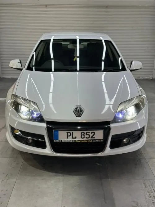 2011 Renault Laguna - Önizleme 3