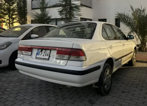 2000 Model Otomatik Nissan Sunny