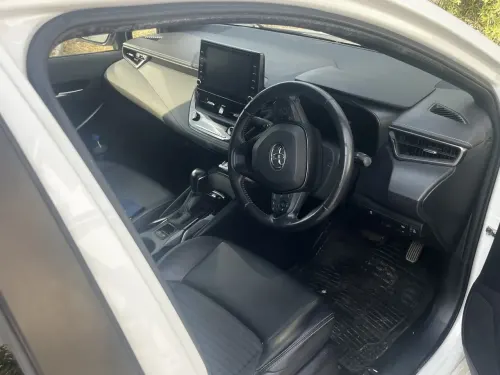 2020 Toyota Corolla Hybrid - Önizleme 3