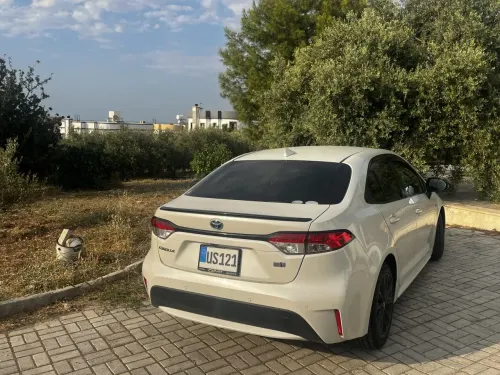 2020 Toyota Corolla Hybrid - Önizleme 4