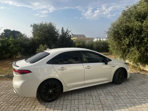 2020 Toyota Corolla Hybrid - Önizleme 5