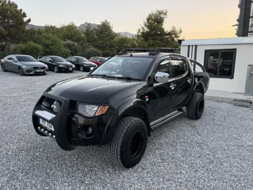 2009 Model Otomatik Mitsubishi L 200