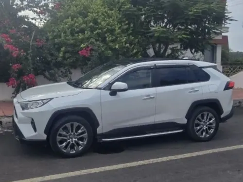 2023 Toyota RAV4 - Önizleme 3