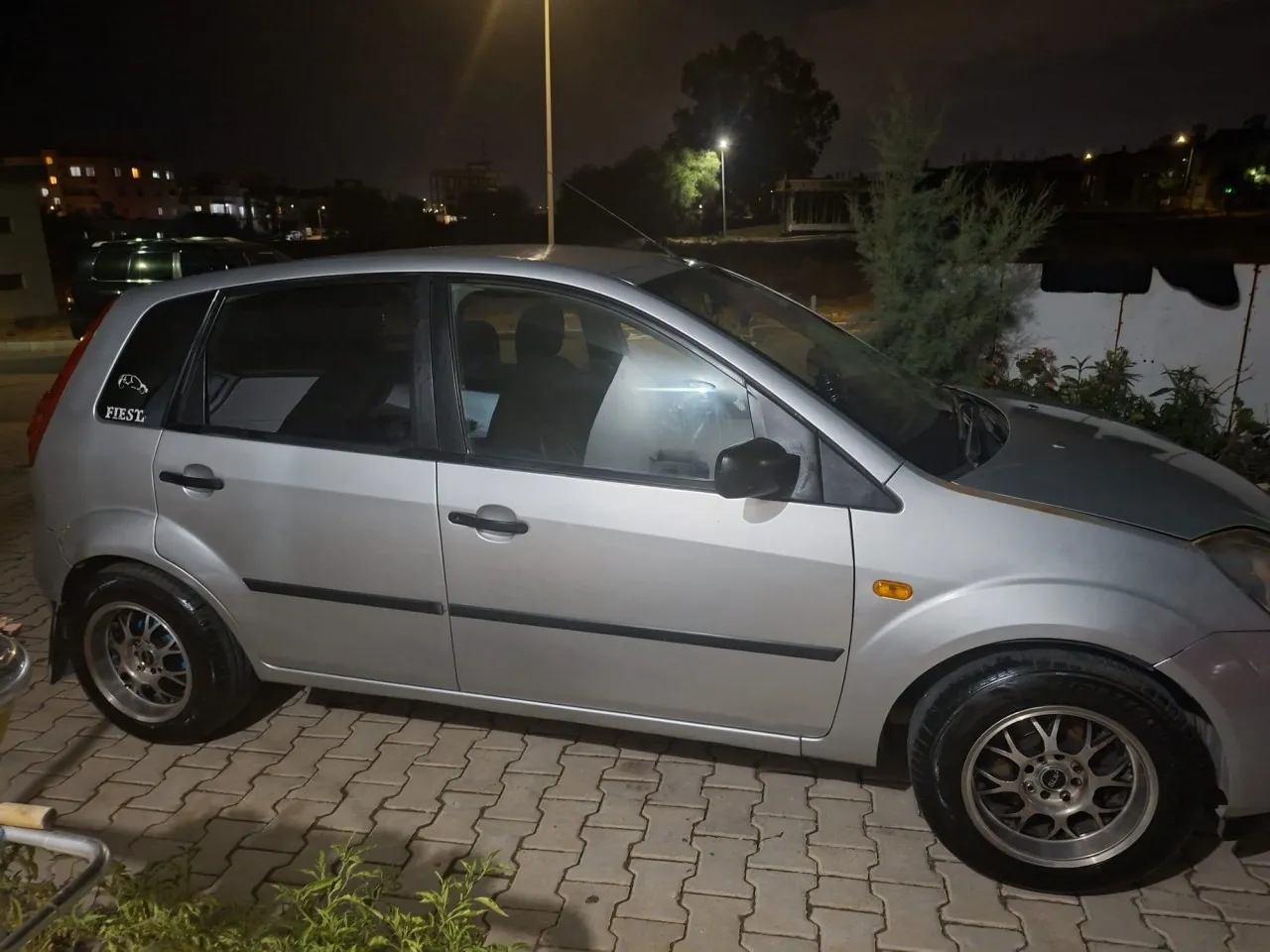2004 Model Düz Ford Fiesta