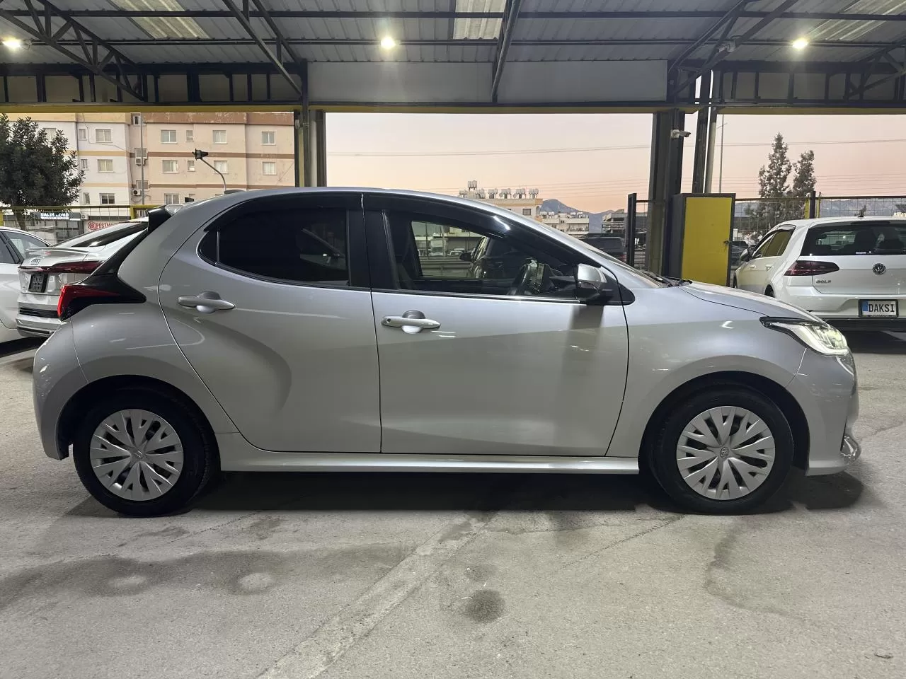 2022 Model Otomatik Toyota Yaris 3. Görseli