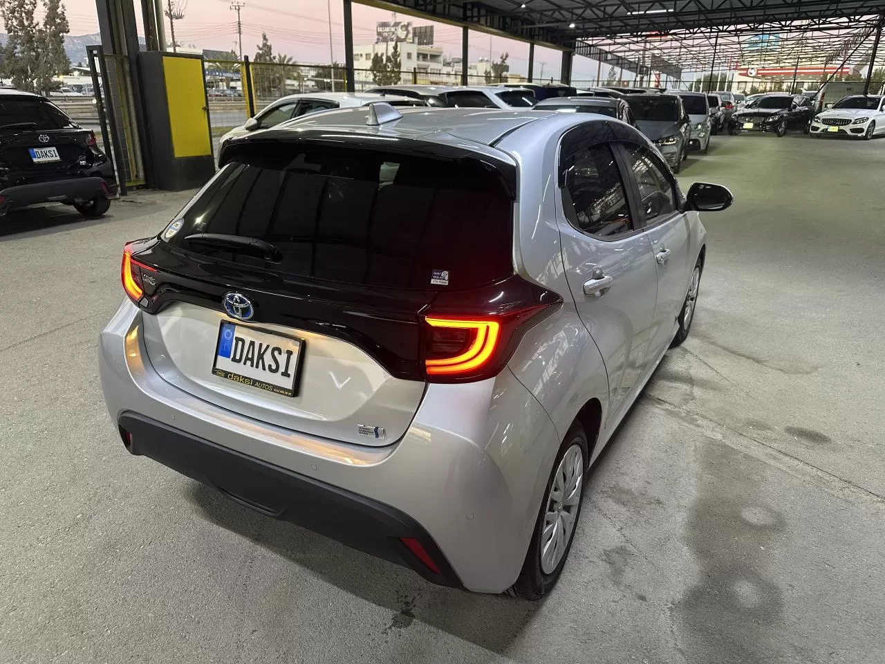 2022 Model Otomatik Toyota Yaris 4. Görseli