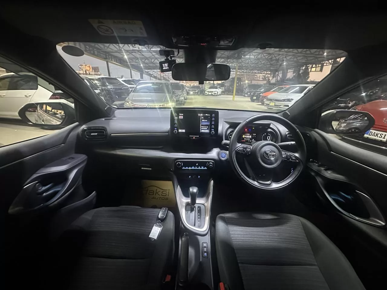 2022 Model Otomatik Toyota Yaris 16. Görseli