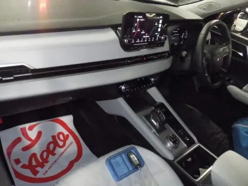 2023 Mitsubishi Outlander Hybrid - Önizleme 3