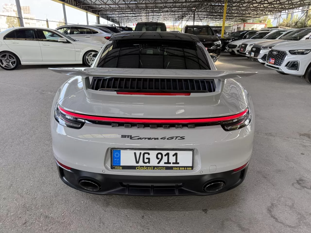 2023 Model Otomatik Porsche 911 5. Görseli