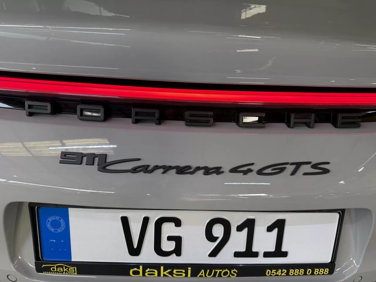 2023 Model Otomatik Porsche 911 13. Görseli