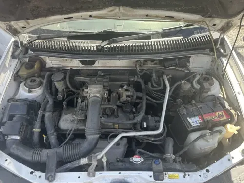 2001 Mazda Demio - Önizleme 3