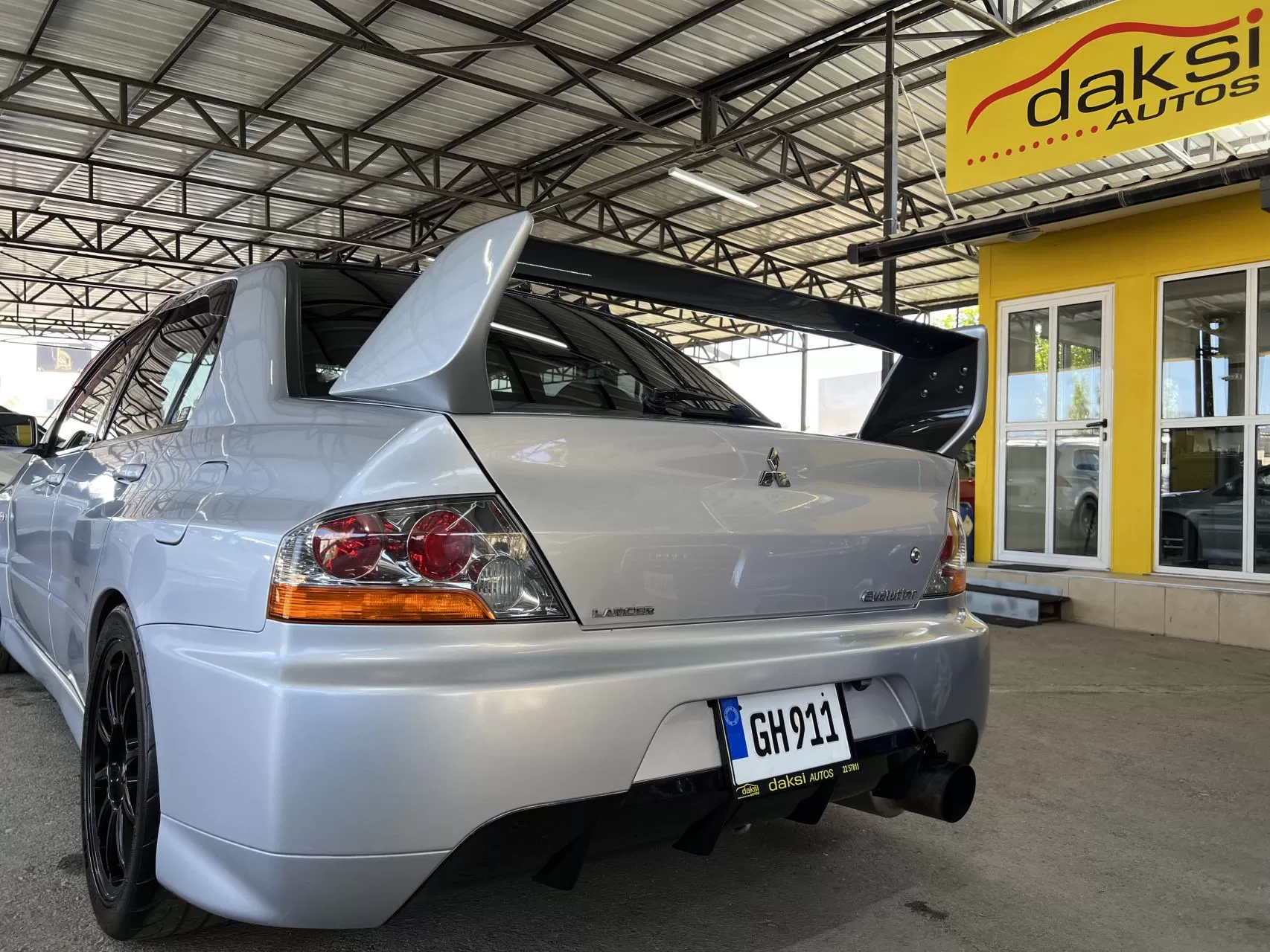 2003 Model Düz Mitsubishi Lancer 11. Görseli