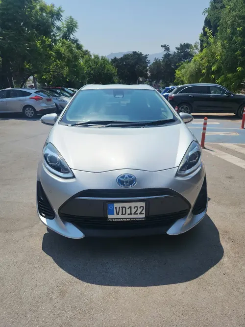2019 Toyota Aqua Hybrid - Önizleme 4