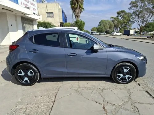 2023 Model Otomatik Mazda 2