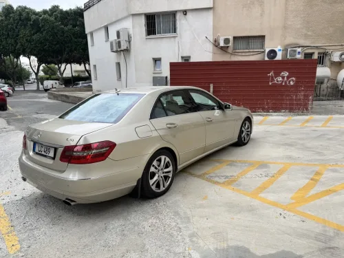 2011 Model Otomatik Mercedes-Benz E Serisi