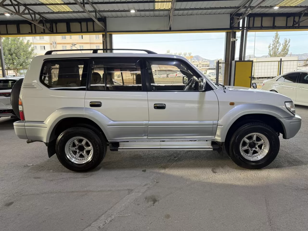 1998 Model Otomatik Toyota Prado 3. Görseli