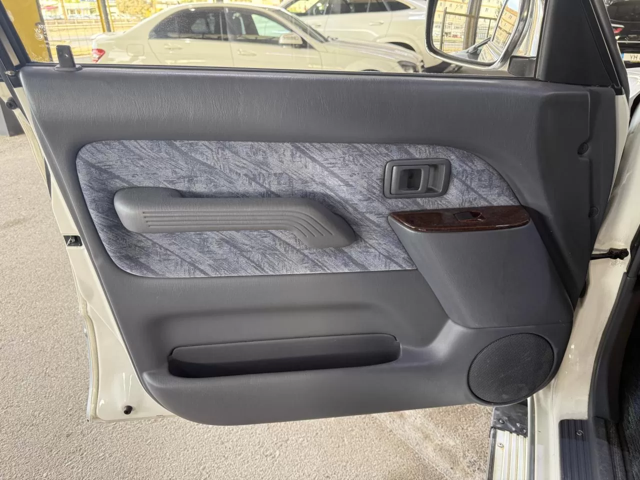 1998 Model Otomatik Toyota Prado 12. Görseli