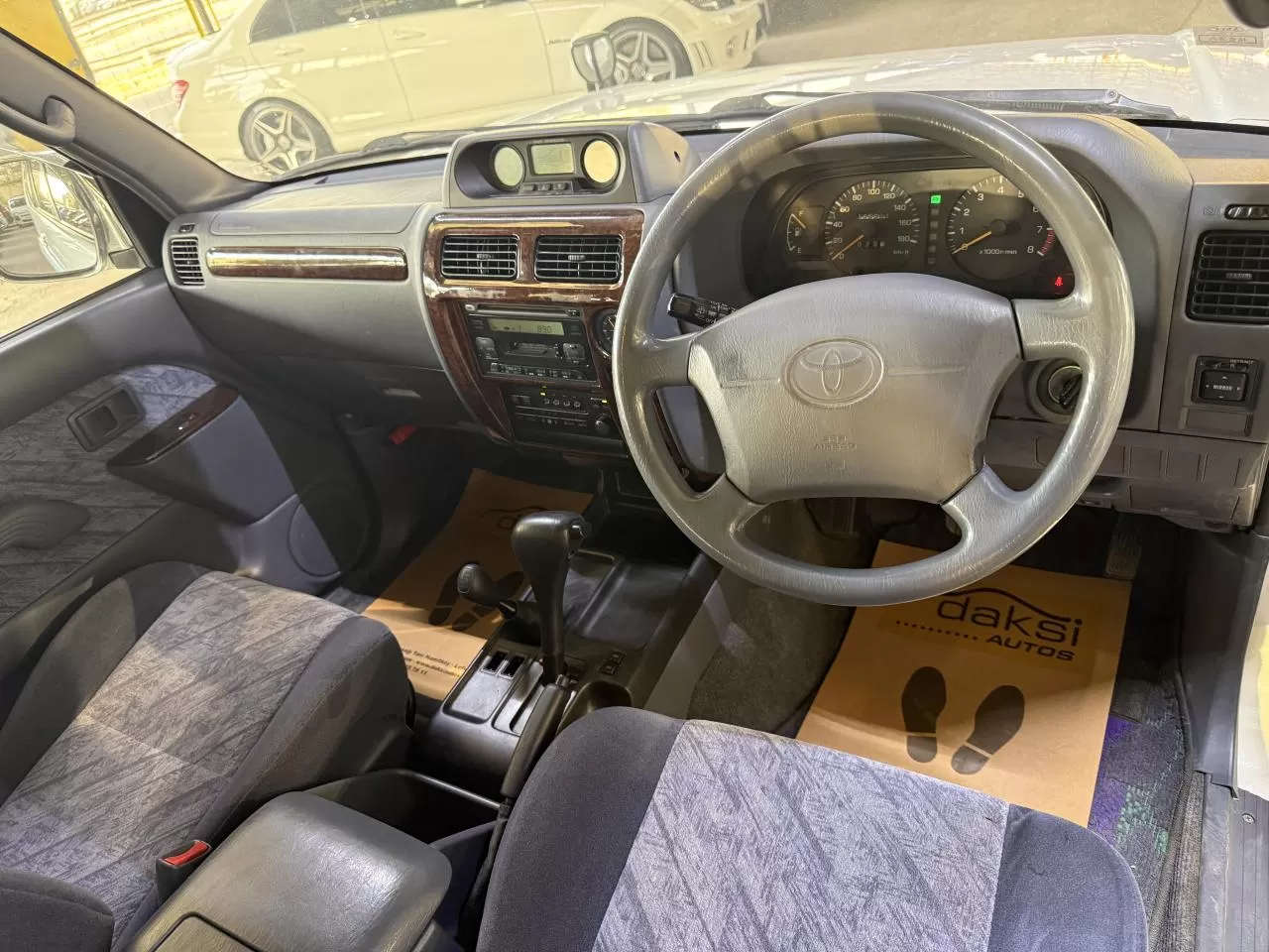 1998 Model Otomatik Toyota Prado 20. Görseli