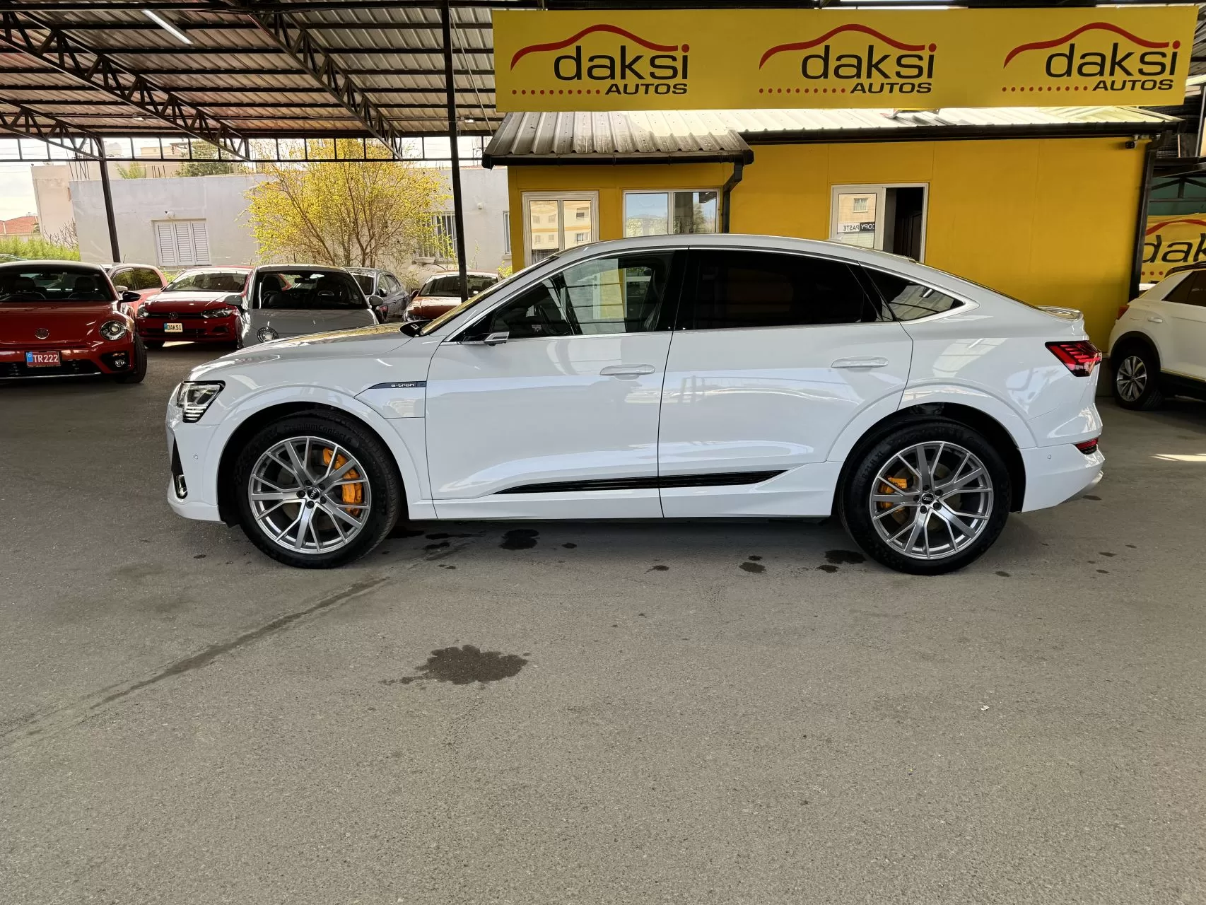 2021 Model Otomatik Audi E-Tron 7. Görseli