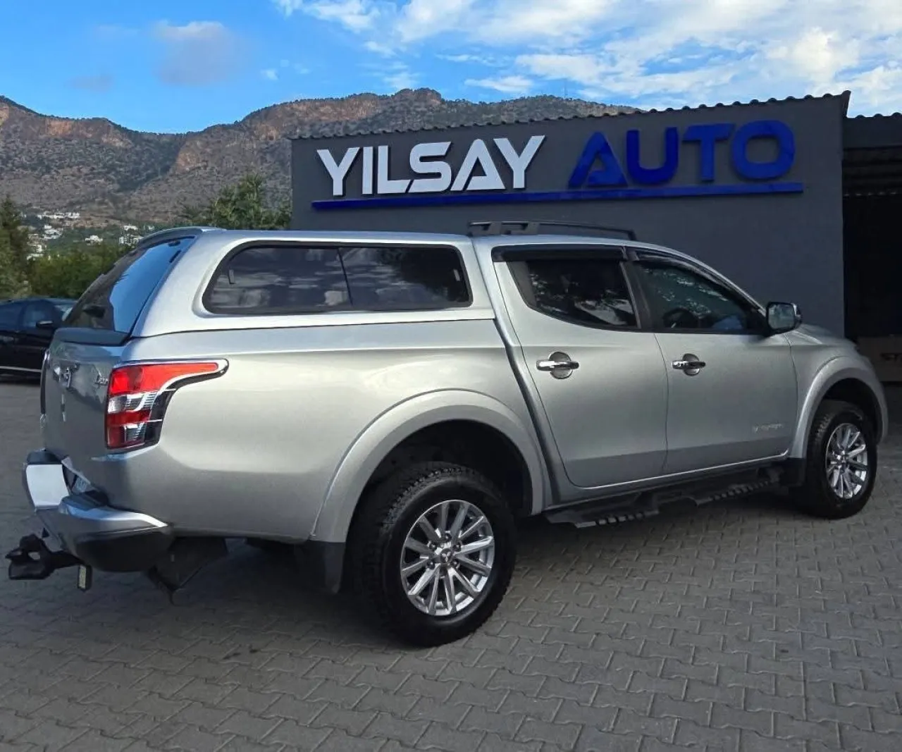 2017 Model Otomatik Mitsubishi L 200 9. Görseli