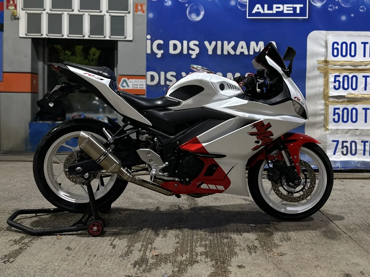 2021 Model Düz Yamaha R3