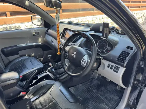2010 Mitsubishi L 200 - Önizleme 8
