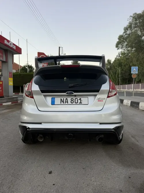 2015 Ford Fiesta - Önizleme 5