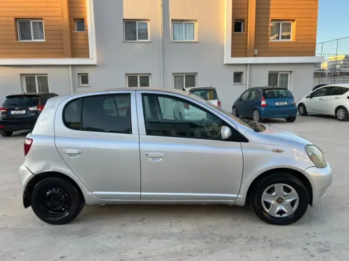 2001 Model Otomatik Toyota Vitz