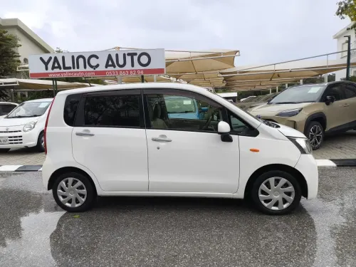 2015 Daihatsu Boon - Önizleme 3