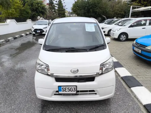 2015 Daihatsu Boon - Önizleme 5