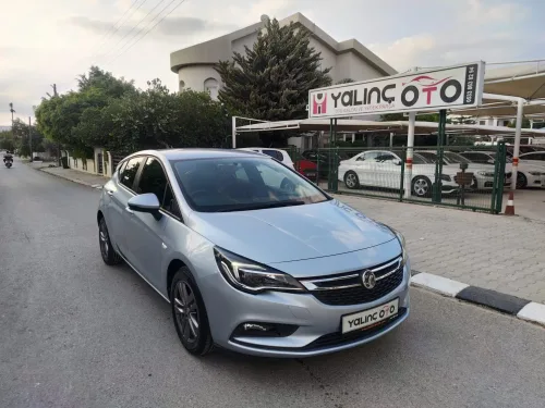 2019 Model Düz Vauxhall Astra