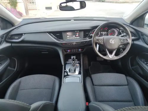 2020 Vauxhall Insignia - Önizleme 8