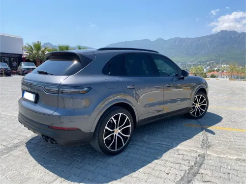 2021 Model Otomatik Porsche Cayenne