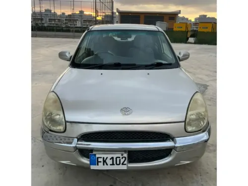 2001 Toyota Duet - Önizleme 5