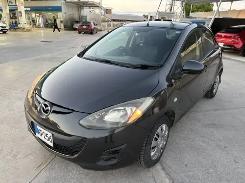2013 Mazda Demio - Önizleme 3