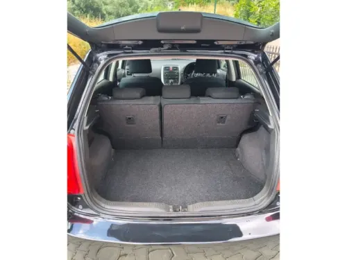 2010 Toyota Auris - Önizleme 11