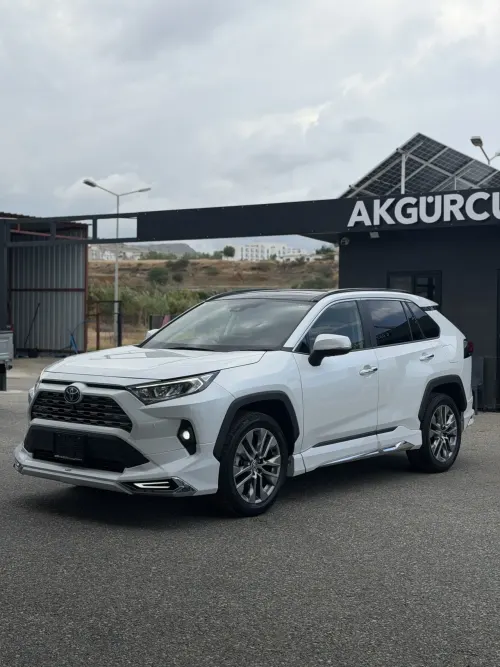 2024 Toyota RAV4 - Önizleme 3