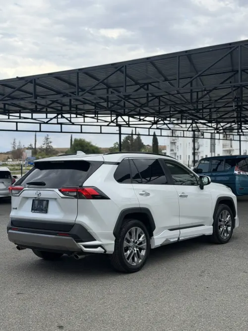 2024 Toyota RAV4 - Önizleme 5