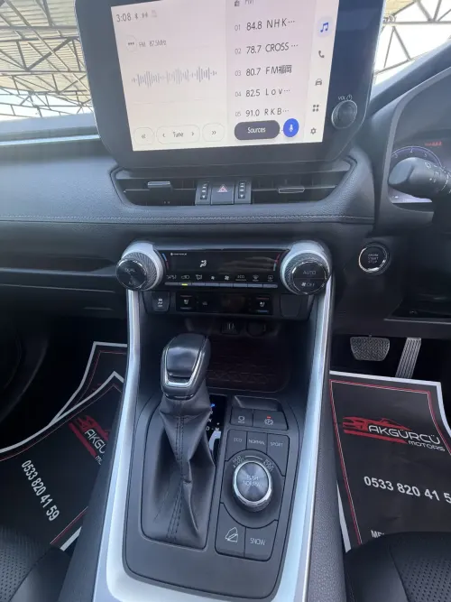 2024 Toyota RAV4 - Önizleme 10