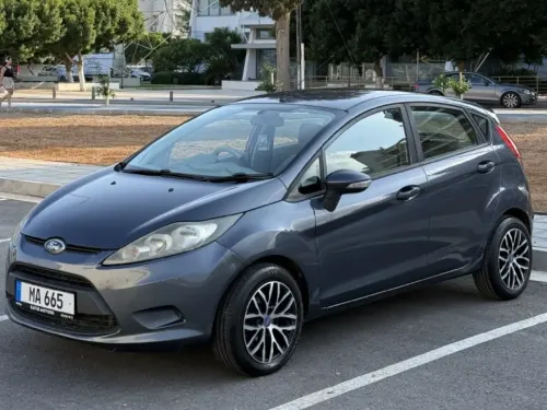 2012 Ford Fiesta - Önizleme 4