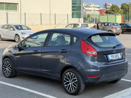 2012 Ford Fiesta - Önizleme 6