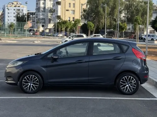 2012 Ford Fiesta - Önizleme 7