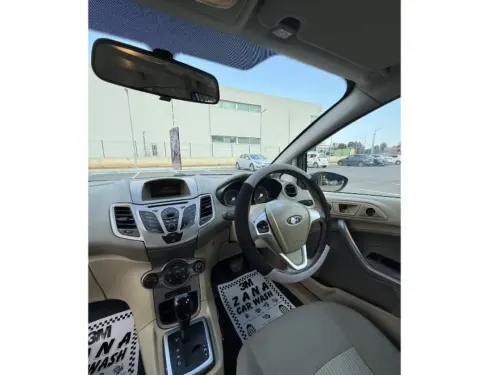 2012 Ford Fiesta - Önizleme 10