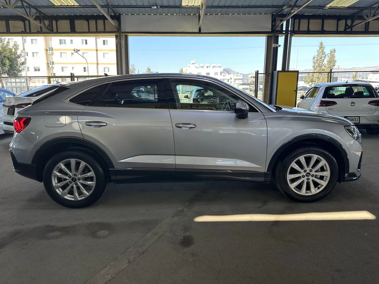 2021 Model Otomatik Audi Q3 3. Görseli