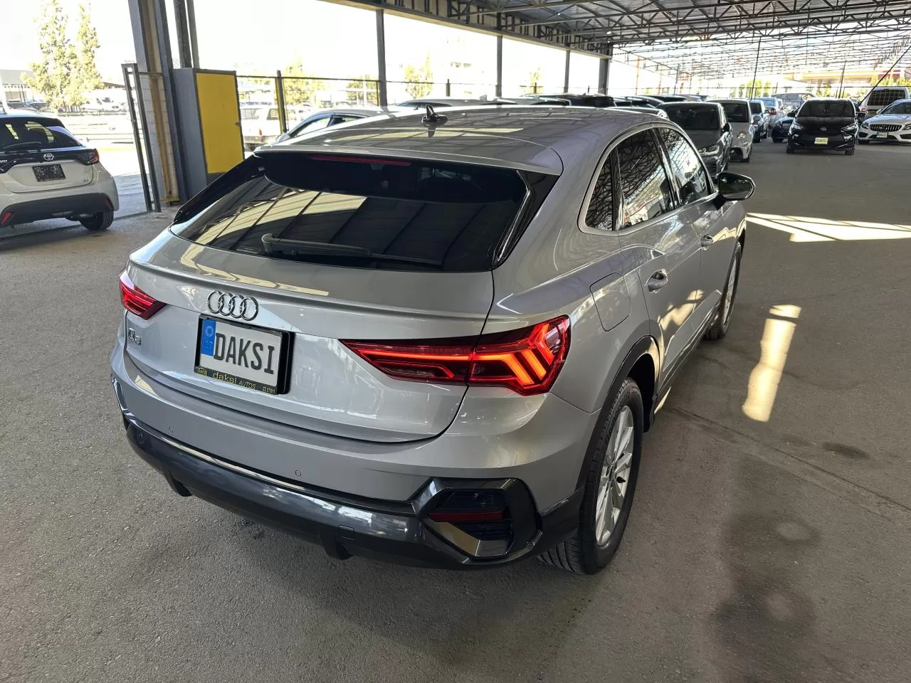 2021 Model Otomatik Audi Q3 4. Görseli