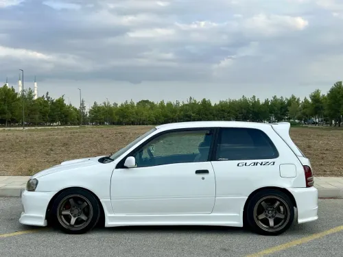 1998 Toyota Starlet - Önizleme 5
