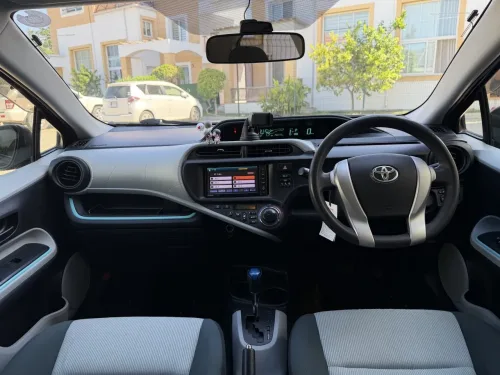 2013 Model Otomatik Toyota Aqua