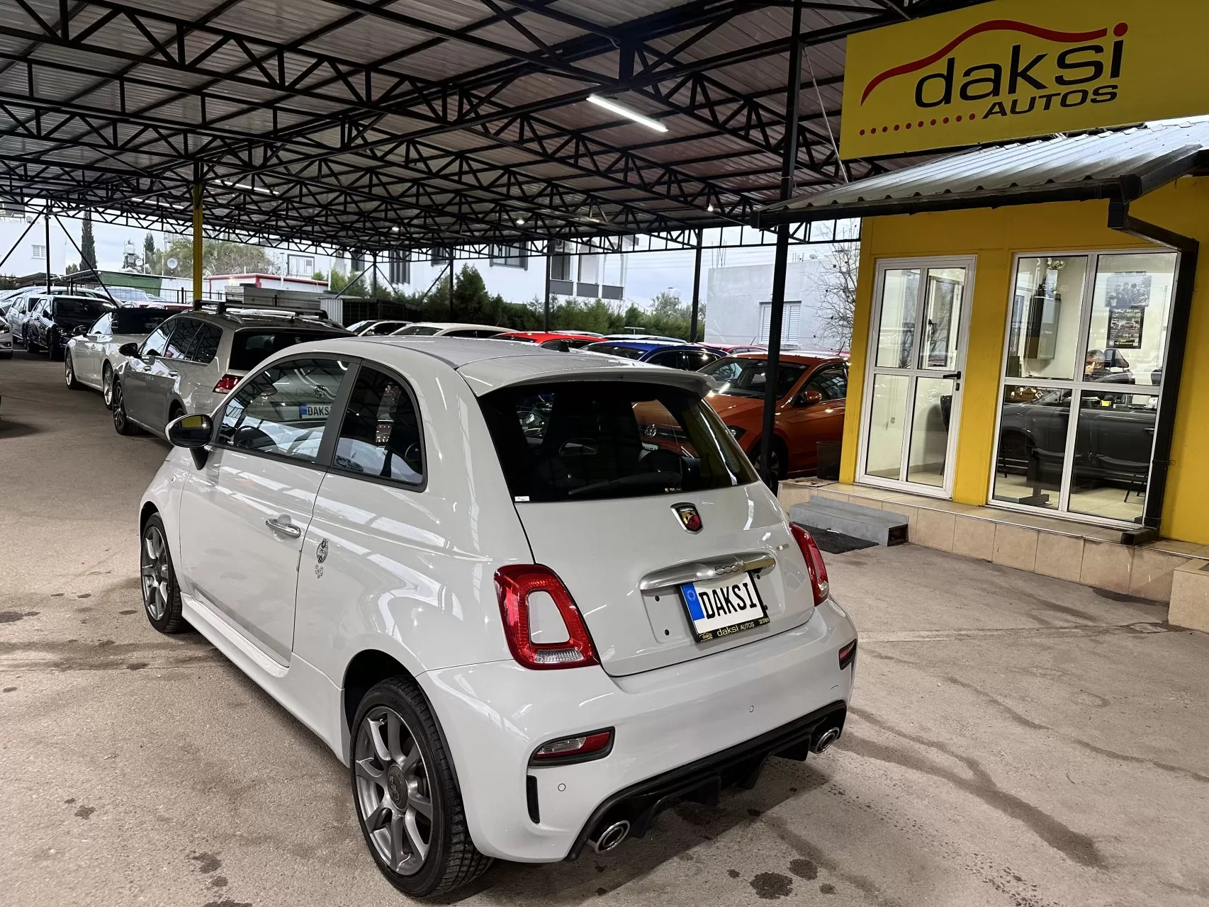 2020 Model Otomatik Fiat 500 Abarth 5. Görseli