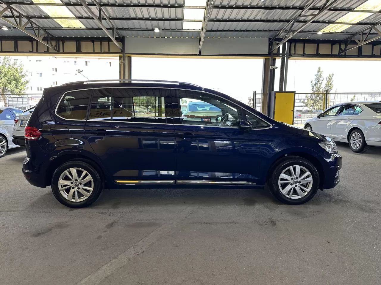 2020 Model Otomatik Volkswagen Touran 3. Görseli